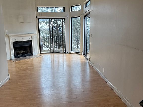 3rd image of 383 Wilmington Dr Unit E