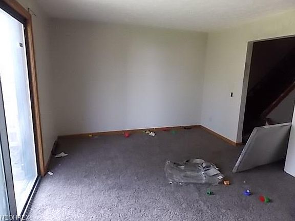3rd image of 5555 Hilltop Oval #117