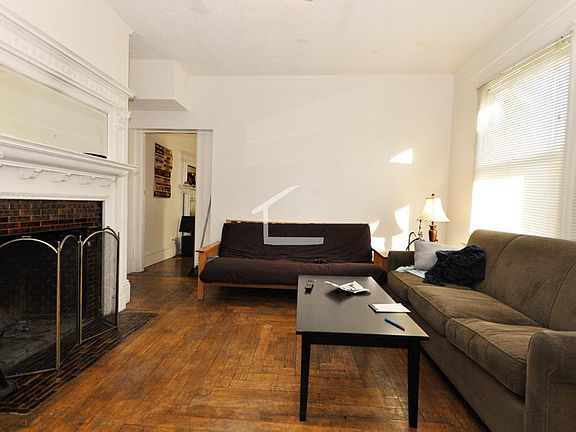 2nd image of 66 Egmont St #15