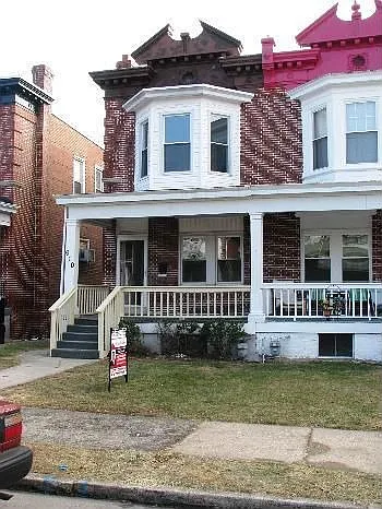 610 Noble St photo 1