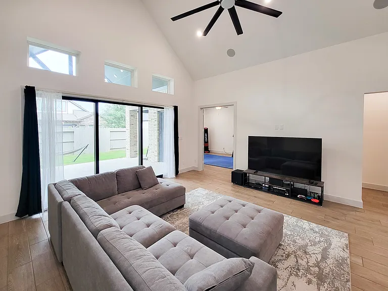 5023 Golden Peach Rd — Photo 6