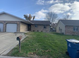 521 Mockingbird St #A, Troy, IL 62294