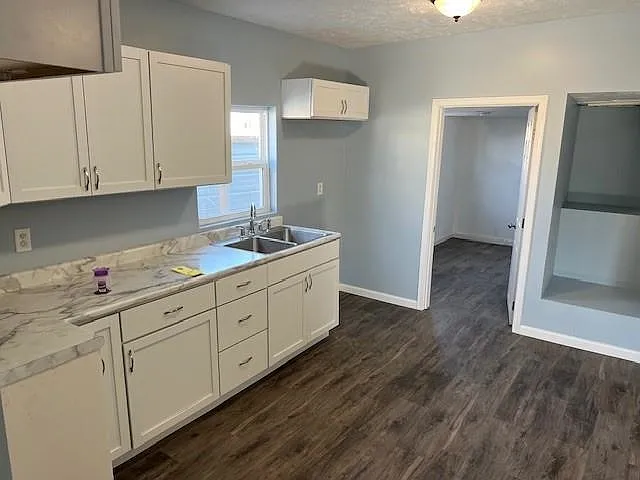 3 bed, 1092 sqft, $160,000 — Photo 4
