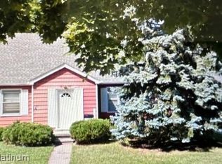 1133 Braeview Dr, Howell, MI 48843