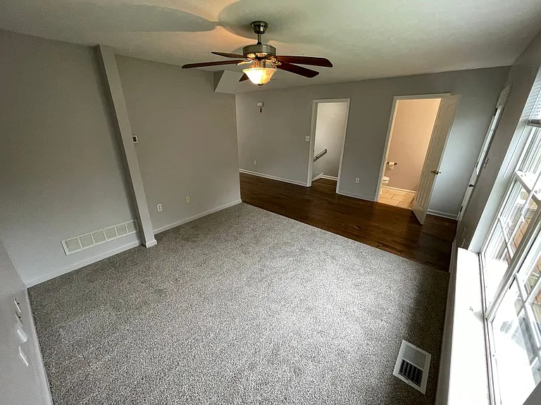 190 Benson Pike Duplex — Photo 19