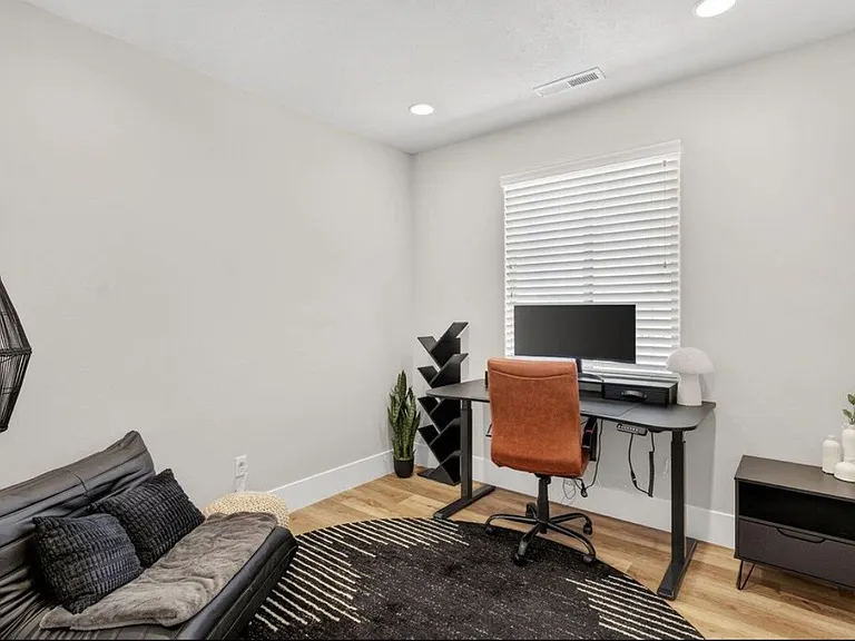 1024 N Silver Lode Ave — Photo 14
