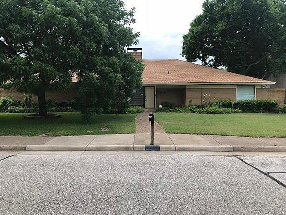 5th image of 1202 Westminister Ln