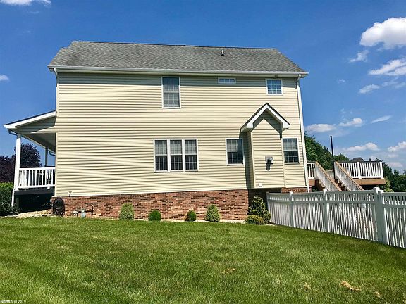 3rd image of 60 Katie Ln NW