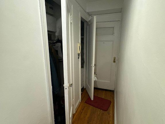 3rd image of 304 E 41st St APT 206A
