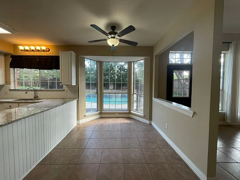 3222 Mapleridge Dr — Photo 13