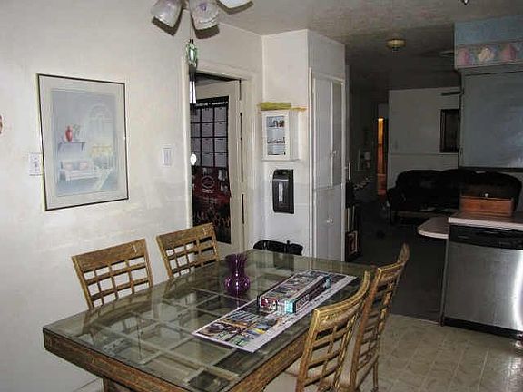 4th image of 2305 Patricia Ln