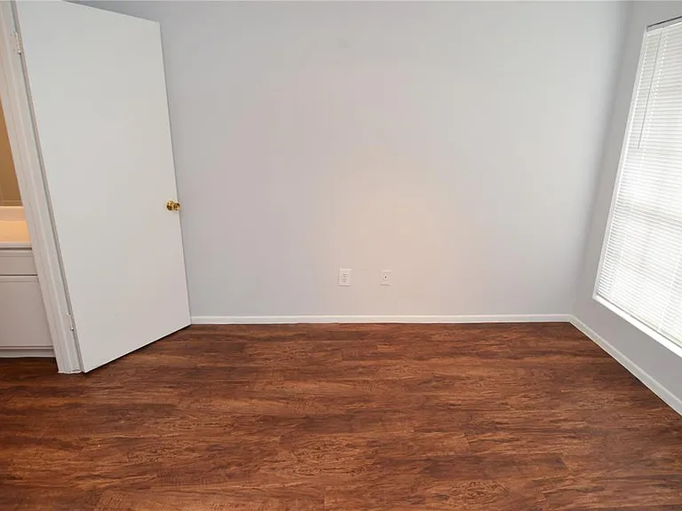 8625 Mallard Reserve Dr #201 — Photo 29