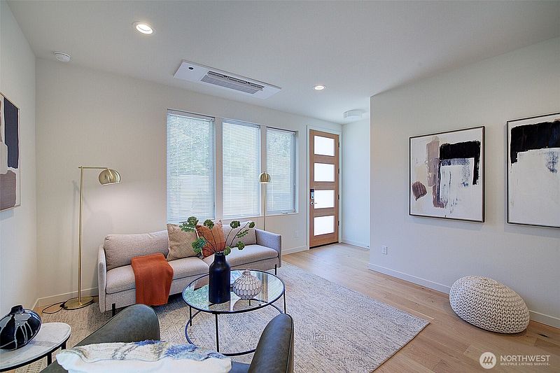 5th image of 8319 25th Avenue NW