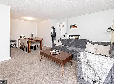 133 Liberty Ct #133 — Photo 6