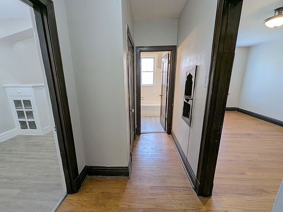 4th image of 3862-66 S Spring Ave #3862-1E