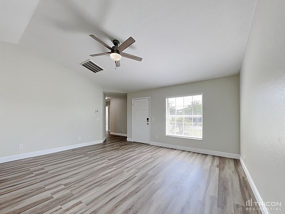 3rd image of 363 Lake Eloise Pointe Dr