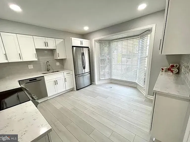 6633 McLean Ct — Photo 9