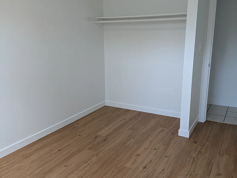 115 26th Ave S #4 — Photo 12