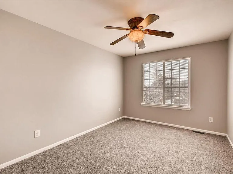 4555 Hunterwood Dr — Photo 3