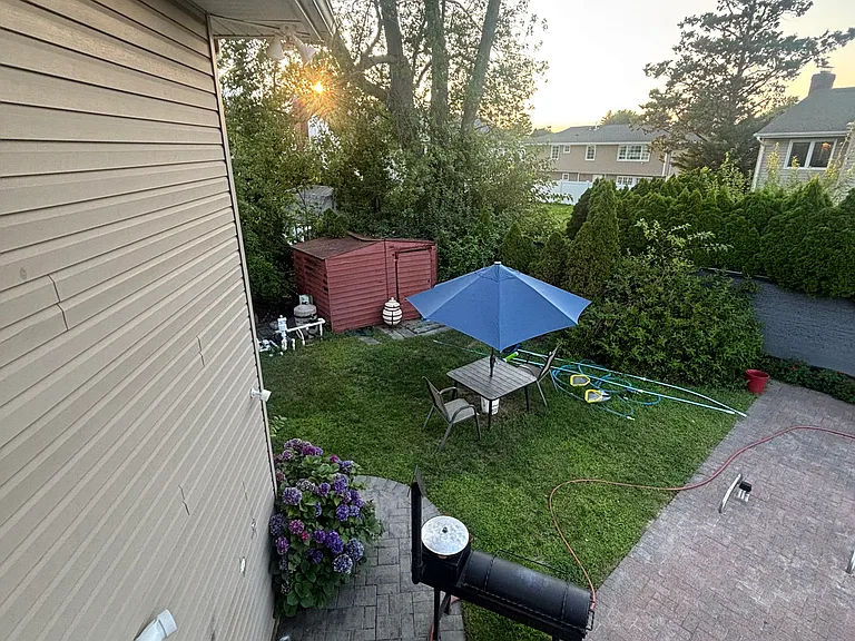 Hilton Ct — Photo 27