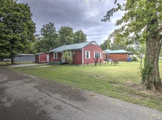 703 S Hickory St, Nowata, OK 74048