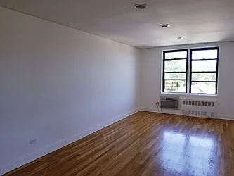 Rented by Barlavi Inc.