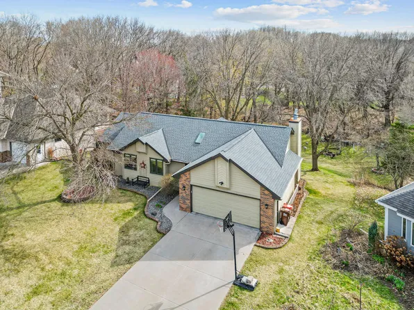 15 Apfelridge Ct, South Saint Paul, MN 55075