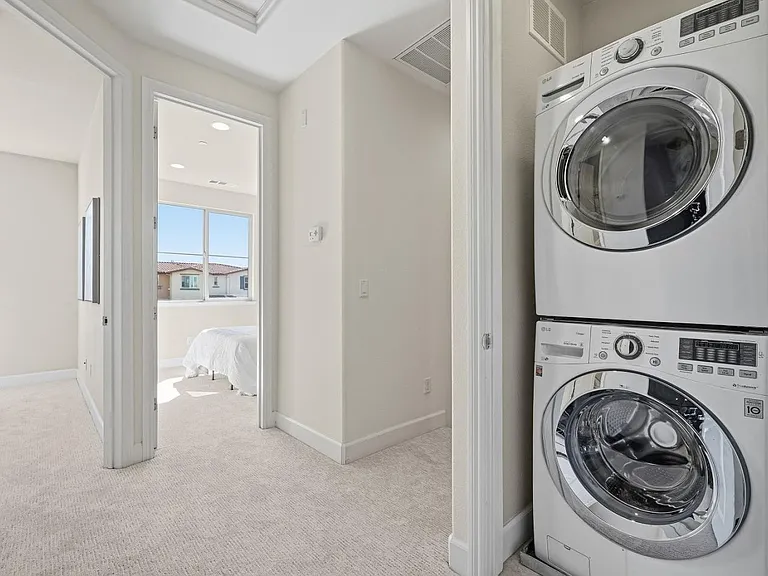 375 Santa Diana Ter — Photo 34