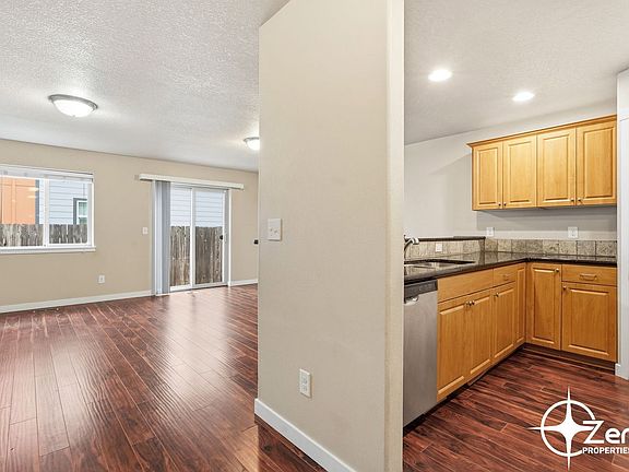 3rd image of 5616 NE 74th Ct