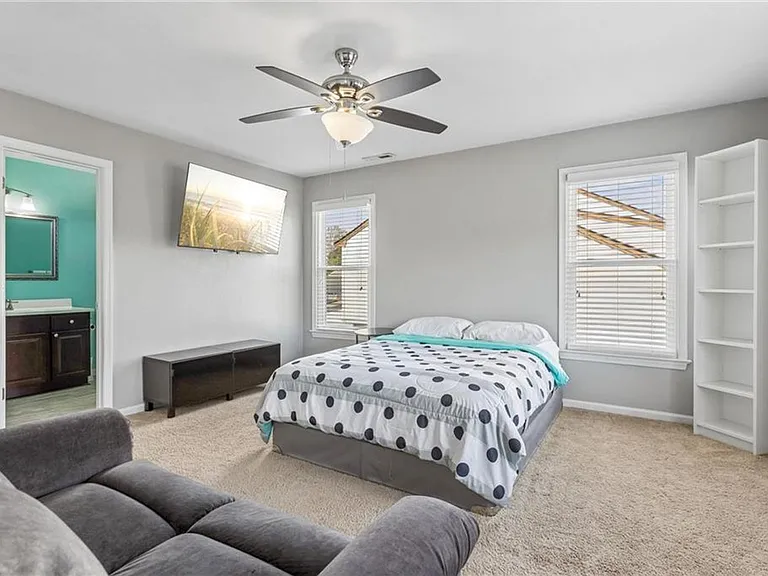 4868 Boxford Rd — Photo 32