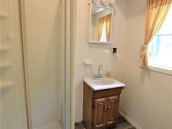 5th image of 804 A St