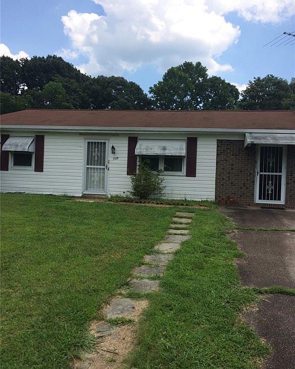 1st image of 1515 Ballymena Dr