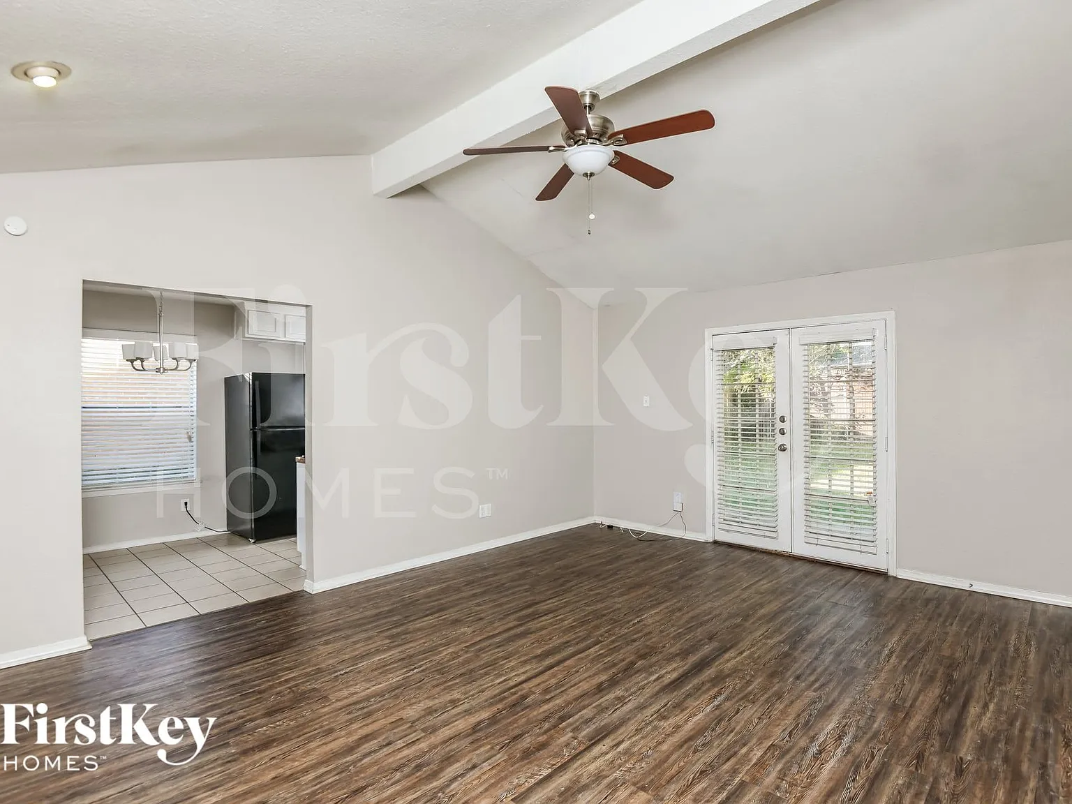 4 bed, 2.0 bath, 1646 sqft, $2,310 — Photo 4