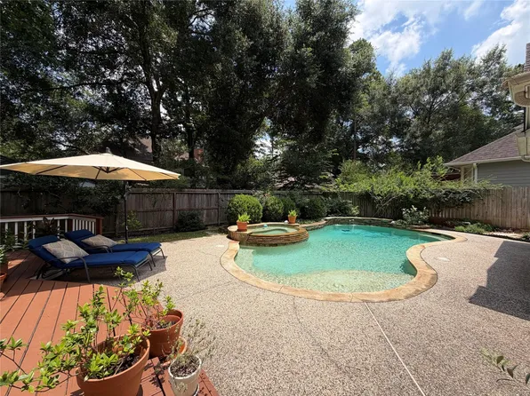 15 S Piney Plains Cir, Spring, TX 77382
