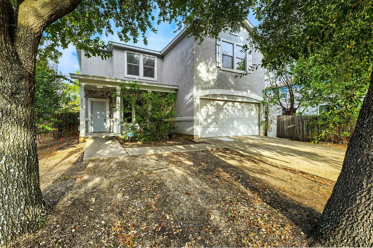 4 bed, 2.5 bath, 2234 sqft, $2,800 — Photo 1