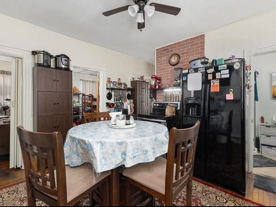 72 Benefit St #2
