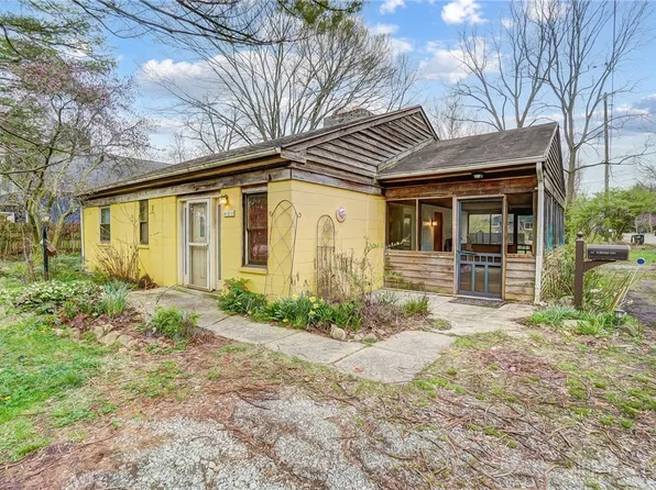 421 Fairfield Pike, Yellow Springs, OH 45387