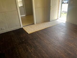 2nd image of 620 S 13th St