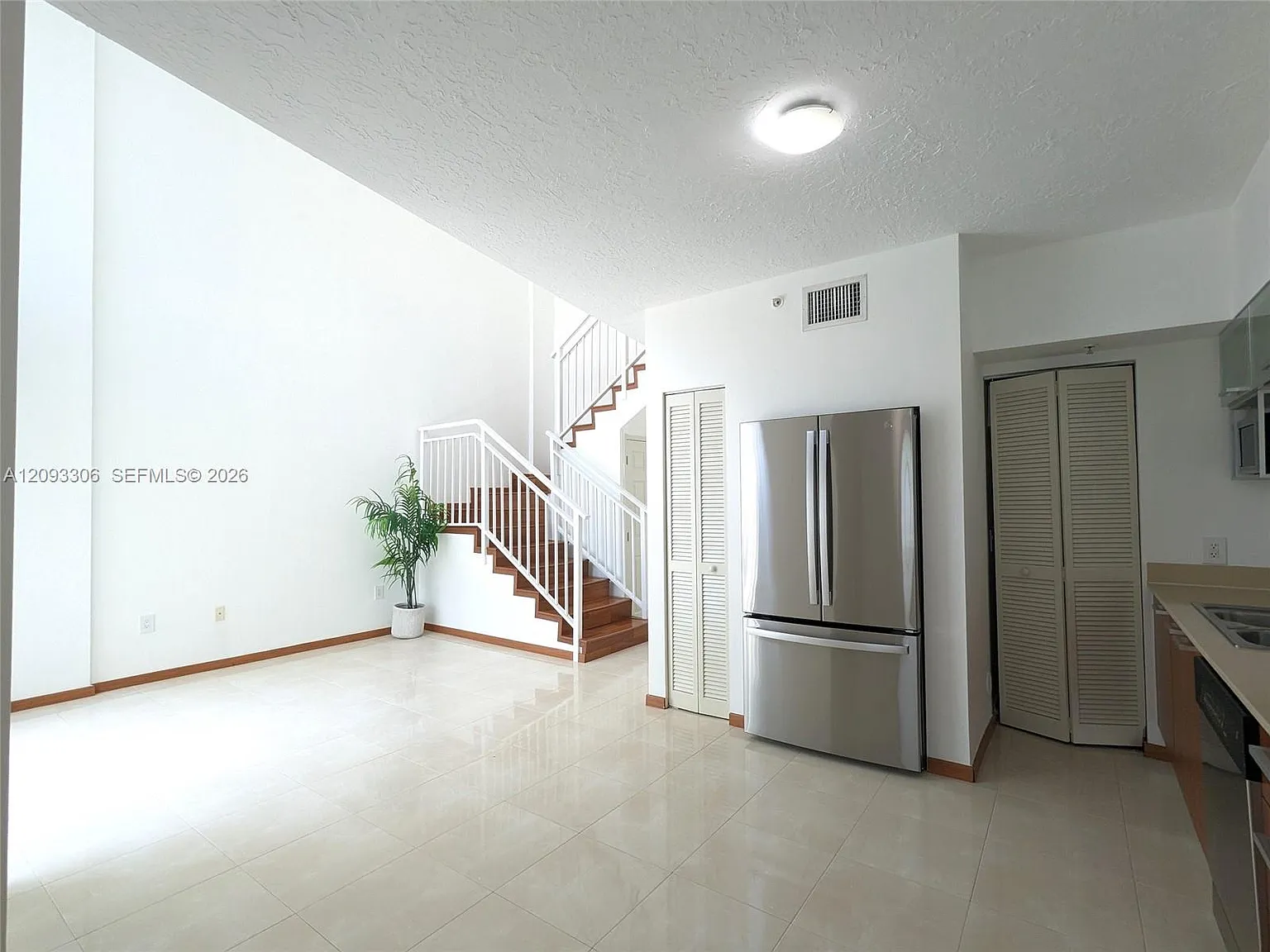Lofts On Brickell I Condo — Photo 4