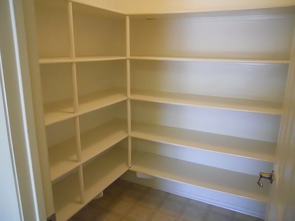 4th image of 13038 Camden Ln