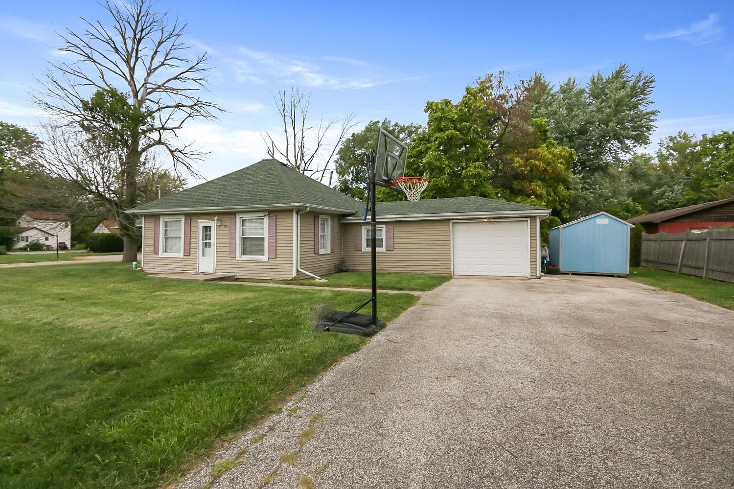 1010 W 10th St, Hobart, IN 46342 MLS 538239 Zillow