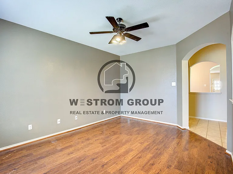 4537 Chris Dr — Photo 9