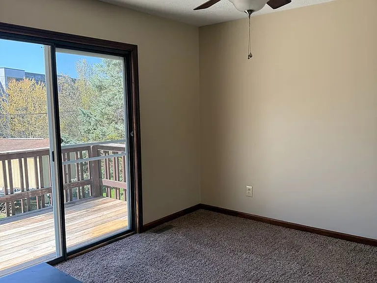 4445 N Deer Park Dr — Photo 24