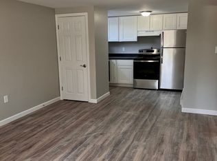 72 Oak St #3, Rollinsford, NH 03869
