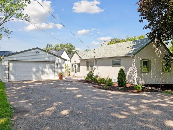 3235 Lexington Ave N, Arden Hills, MN 55126