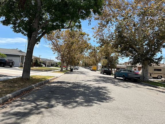 4th image of 15029 Domart Ave