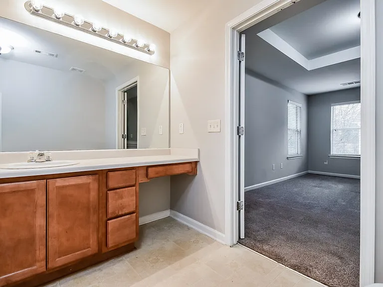 54 Camden Way — Photo 10