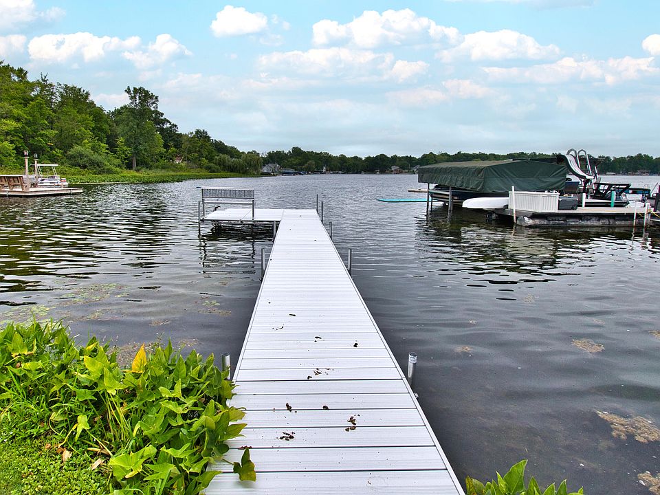70041 Beach Dr, Edwardsburg, MI 49112 | Zillow
