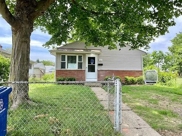 2567 Atwood Ter photo 1
