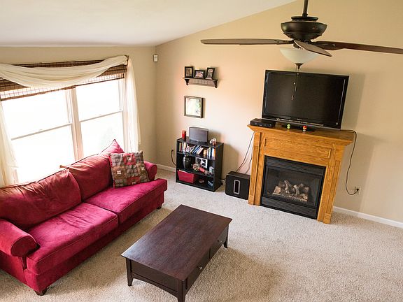 3rd image of 6192 Palisades Dr